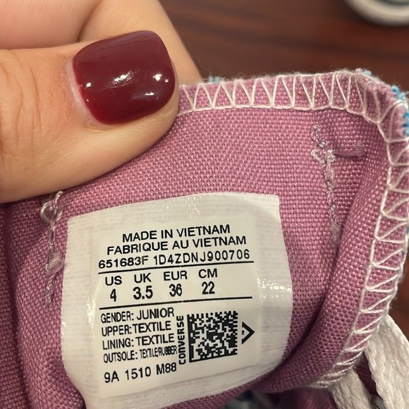 Converse Junior All Star Ox Tribal Girls Canvas Shoes, size 4 - Picture 3 of 8